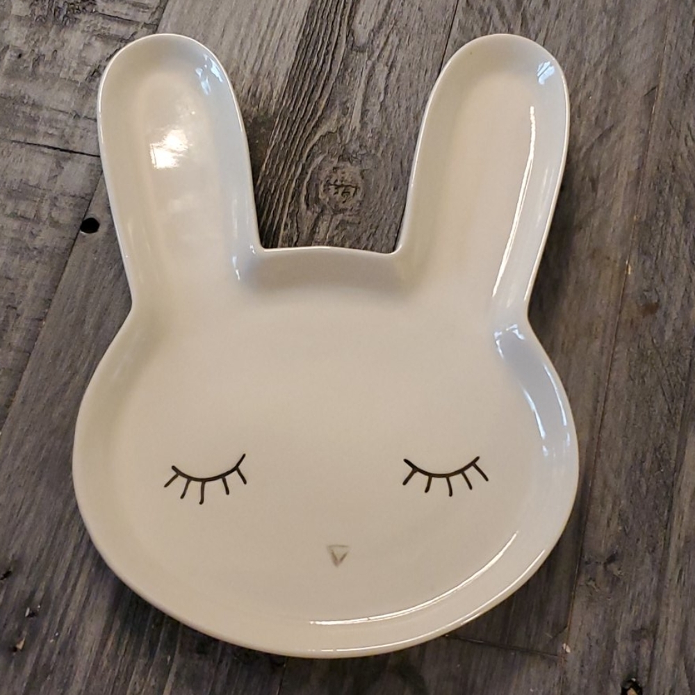 Adorable bunny tray
